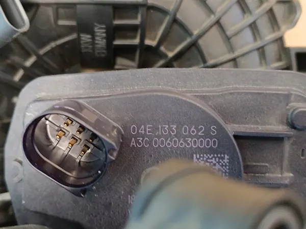 SKODA KAROQ LIFT 1.5 TSI 110KW 2023 Ansaugkrümmer OEM 05E129709S image 10