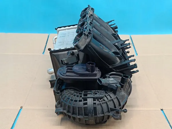 SKODA KAROQ LIFT 1.5 TSI 110KW 2023 Ansaugkrümmer OEM 05E129709S image 6