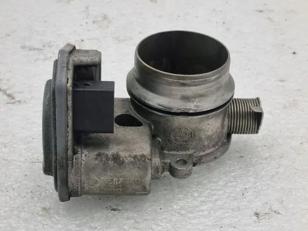 BMW Drosselklappe 5 E60 E61 image 2