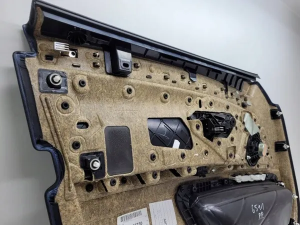 OEM 1777774 Framhöger Dörrklädsel BMW 5 image 8