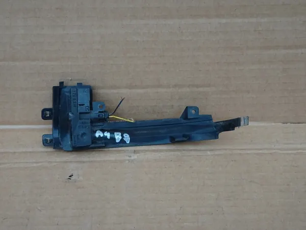 AUDI A4 B8 Indicador de Espelho Direito 8K0949102C image 5