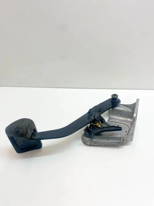 Pédale de frein OEM A1402921031 pour Mercedes-Benz SL image 4