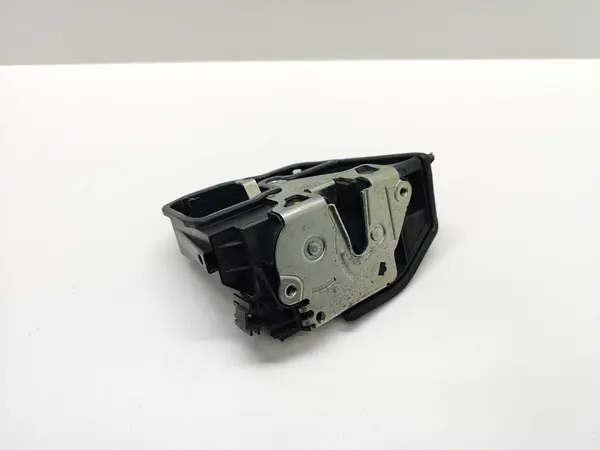 Höger framdörrslås BMW 5 TOURING E61 7167074 image 6