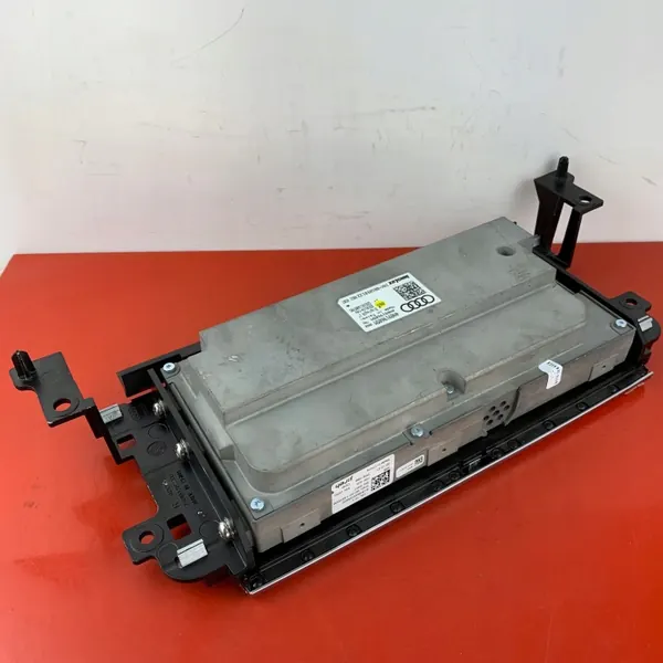 Audi A8 D5 navigatiescherm OEM 4N0919605M image 8
