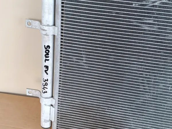 Condensador AC KIA SOUL III 2020+ PHEV Pieza OEM image 5