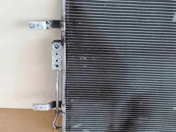 Condensador AC KIA SOUL III 2020+ PHEV Pieza OEM image 8