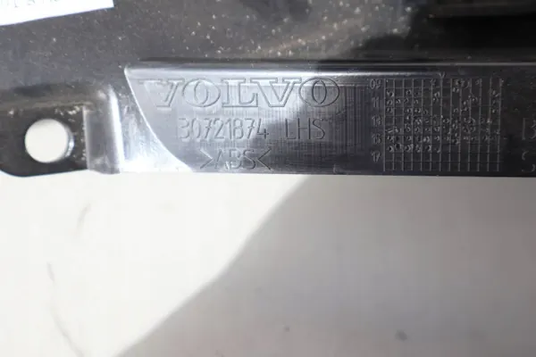 Estofamento porta-malas esquerdo OEM 30721874 para Volvo V60 image 6