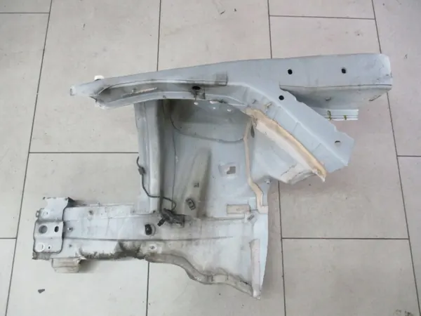 W204 Vorderer linker Kotflügel OEM - Gebrauchter Mercedes-Benz image 4