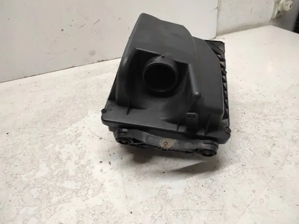 Caja Filtro Aire OEM 55353465 para Opel Astra H image 4