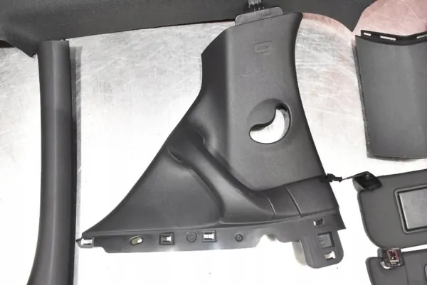OEM 96867466ZE Musta Pilaripäällyste Citroen DS3 2010-2014 image 3