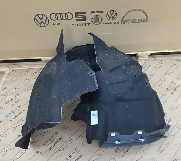 AUDI A5 8T A4 B8 Front Left Wheel Arch 8T0821171M image 2