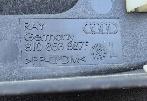 AUDI A5 8T A4 B8 Front Left Wheel Arch 8T0821171M image 4