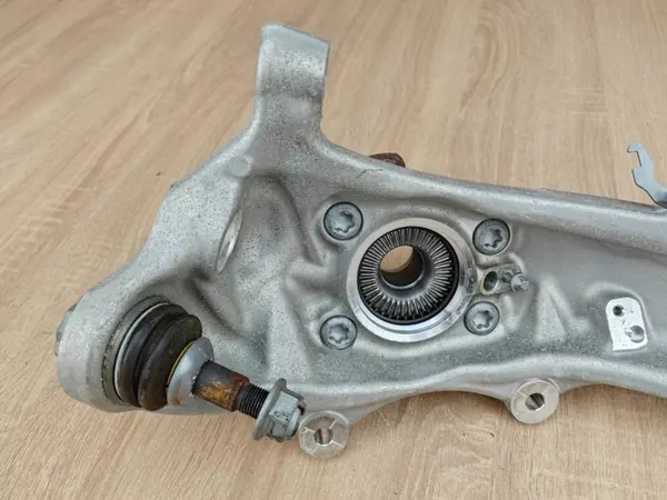 Framhjulsnav Höger OEM 6884386 BMW 530i G30 image 7
