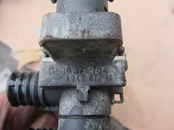 Vattenventil BMW E36 för Luftkonditionering OEM 8375792 image 4