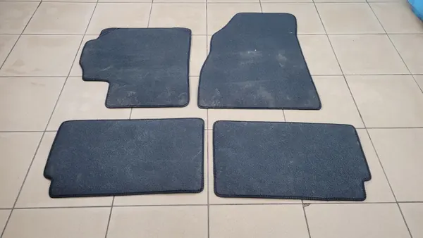 Conjunto de tapetes de veludo CHERY OMODA 5 24r - OEM image 10