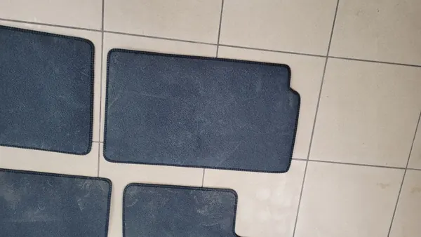 Conjunto de tapetes de veludo CHERY OMODA 5 24r - OEM image 9