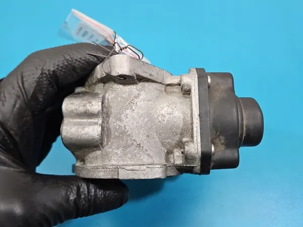 EGR-venttiili OEM 710334000 Audi A4 B8 2.0 TDI:lle image 6