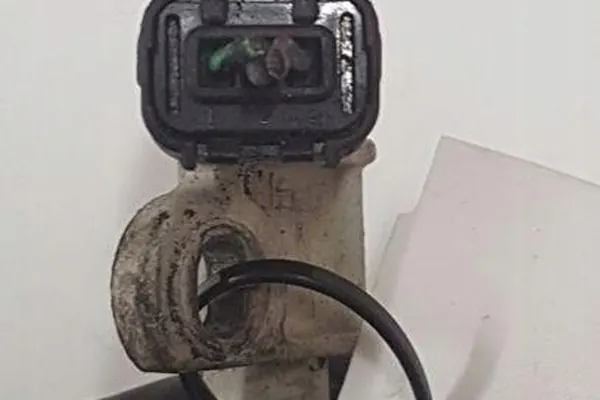 Sensor de posición del árbol de levas FORD MONDEO IV TURNIER 9661135980 image 2