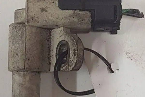 Sensor de posición del árbol de levas FORD MONDEO IV TURNIER 9661135980 image 3