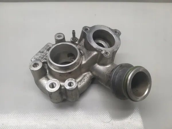 Corps de turbo OEM 03C145701A - Occasion image 2