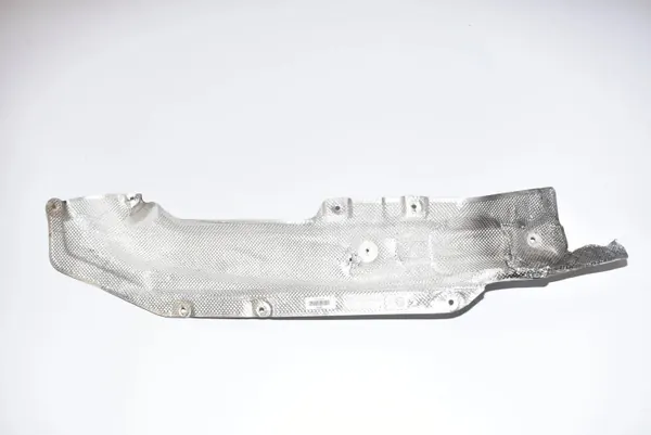 BMW Lämpöeristys OEM 8072367 5-sarja G30:lle image 2
