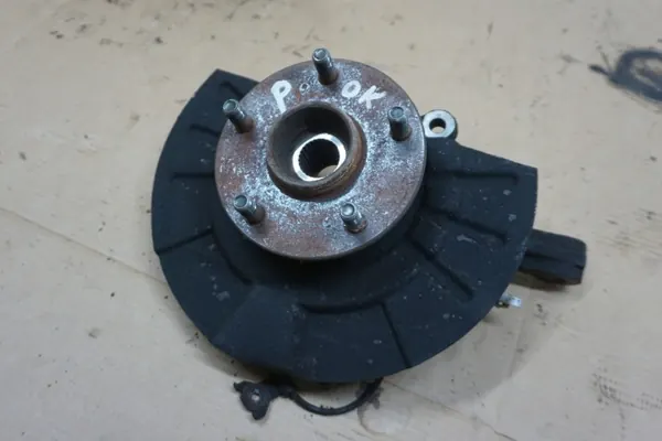 OEM G.VITARA II PIASTA PRAWA 1,9 DDIS Etupyörännavan Oikea image 3