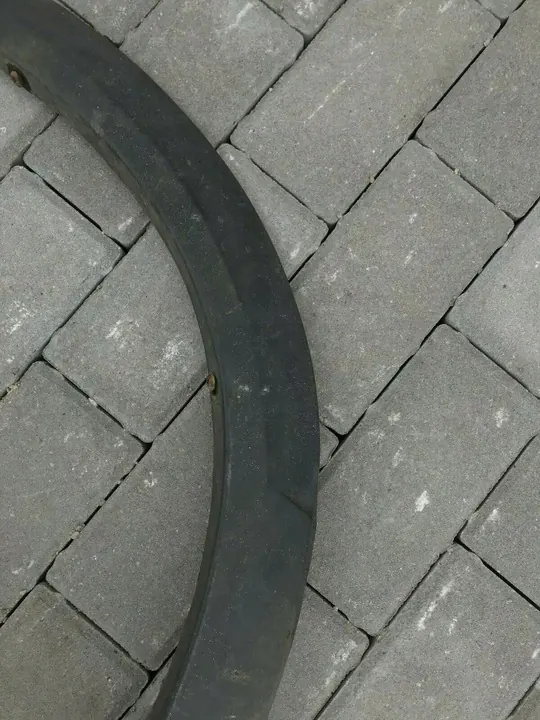 Volkswagen Golf II 1984 Right Side Rear Fender Trim image 3