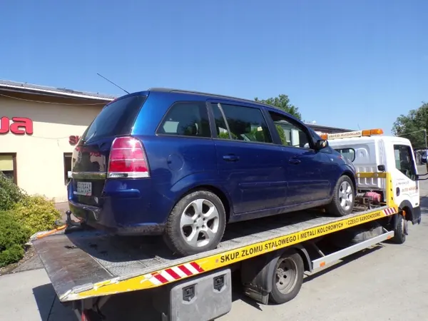 Silencieux central Opel Zafira B 1.6 16V OEM 12518709 image 3