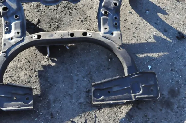 Mercedes W176 Aufhängungsquerlenker OEM 422195 image 8