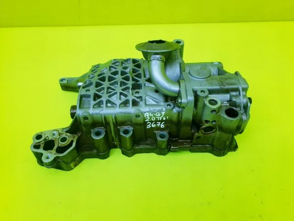 Pompe à huile d'occasion OEM 06B103535F Audi 2.0 TFSI image 2