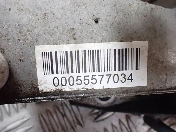 Oljefilterfäste OPEL INSIGNIA A 55577034 2.0L diesel image 6