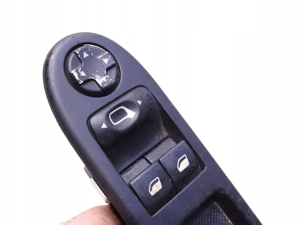 Linker voorraam schakelaar Peugeot 207 CC 9654859677 image 3