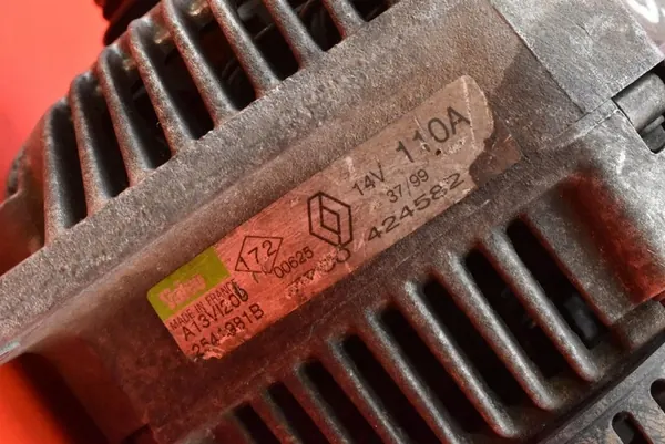 Vaihtovirtageneraattori Renault Master 2 II 2.8 DTI 7700424582 image 8