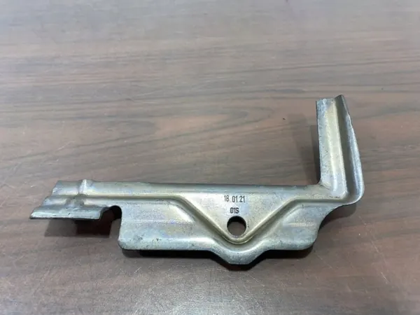 Cupra Formentorin akunpidike OEM 5Q080321C image 2