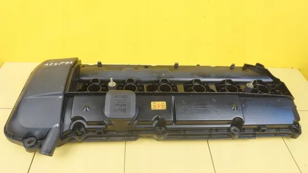 BMW Venttiilikansi OEM M54B25 7512840 - Käytetty image 2