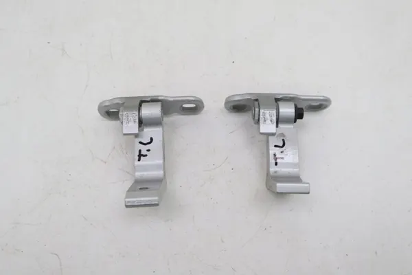 Dobradiça Porta Esquerda Traseira Volvo XC90 II OEM 31424589 image 2