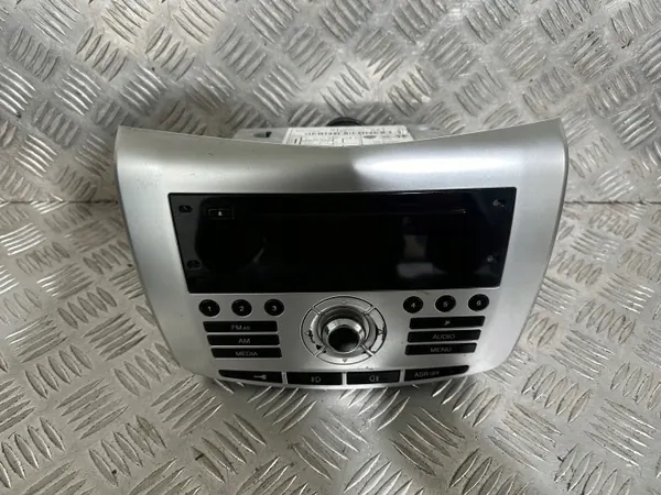 Radio Lancia Delta III OEM 7648366316 - Usado image 8