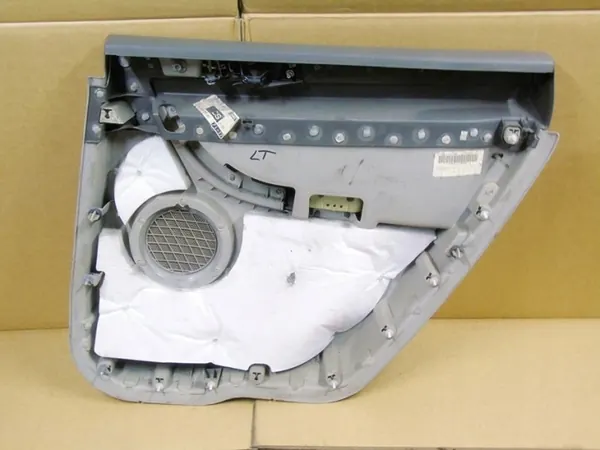 OEM 1GY811D1AA Linker Achterdeurbekleding Chrysler image 5