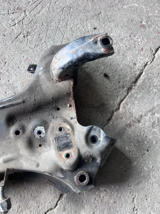 OEM I20 II Vorderachsträger - Gebrauchtes Hyundai OE image 4