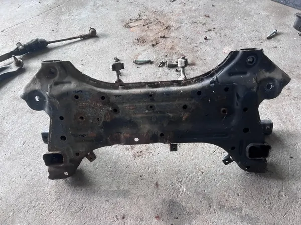 OEM I20 II Vorderachsträger - Gebrauchtes Hyundai OE image 7