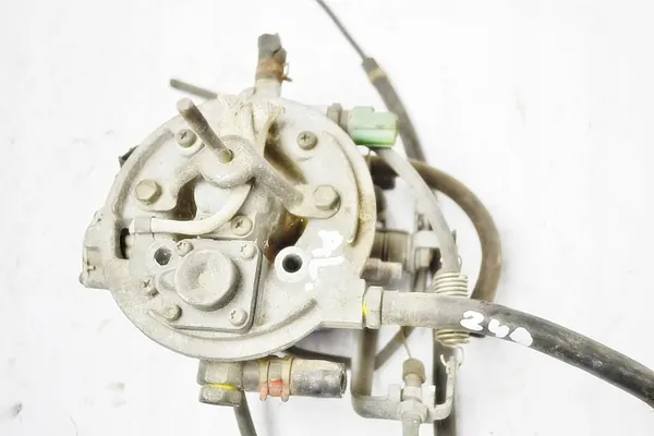 Carburateur Suzuki Swift OEM 1340063E00 1979300210 image 2