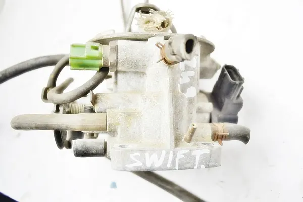 Carburateur Suzuki Swift OEM 1340063E00 1979300210 image 5