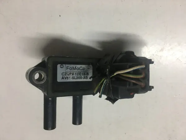 Volvo V40 II Ford Land Rover Exhaust Pressure Sensor AV61-5L200-AB image 2