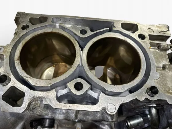 Begagnad Subaru motorblock OEM 988BB - Ascent image 8