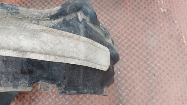 Front Left Wheel Arch Toyota Prius III 09-15 OEM image 9