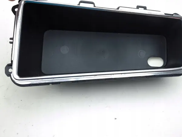 Skoda Enyaq iV 2023 Middenconsole lade OEM 1437817 image 4