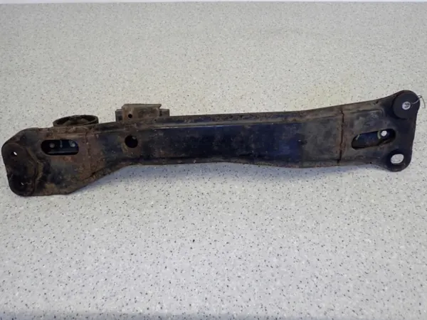 Barre de suspension avant Suzuki SX4 Sedici 2WD OEM image 5