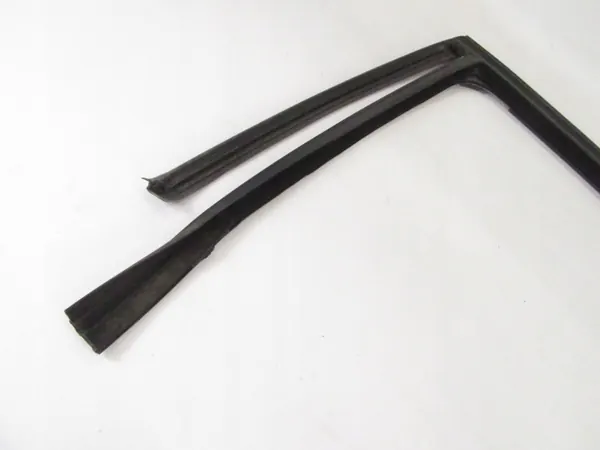 Joint guide vitre gauche arrière BMW X5 OEM 7289667 image 5