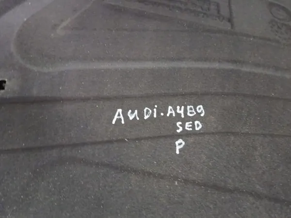 WYGŁUSZENIE MASKI AUDI A4 B9 2.0 TDI - OEM Onderdeel image 3