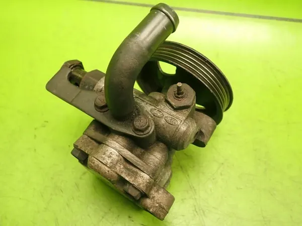 Ohjauspumppu OEM 4917D267 Kia Sorento I:lle image 3